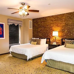 Royal Park Hostel